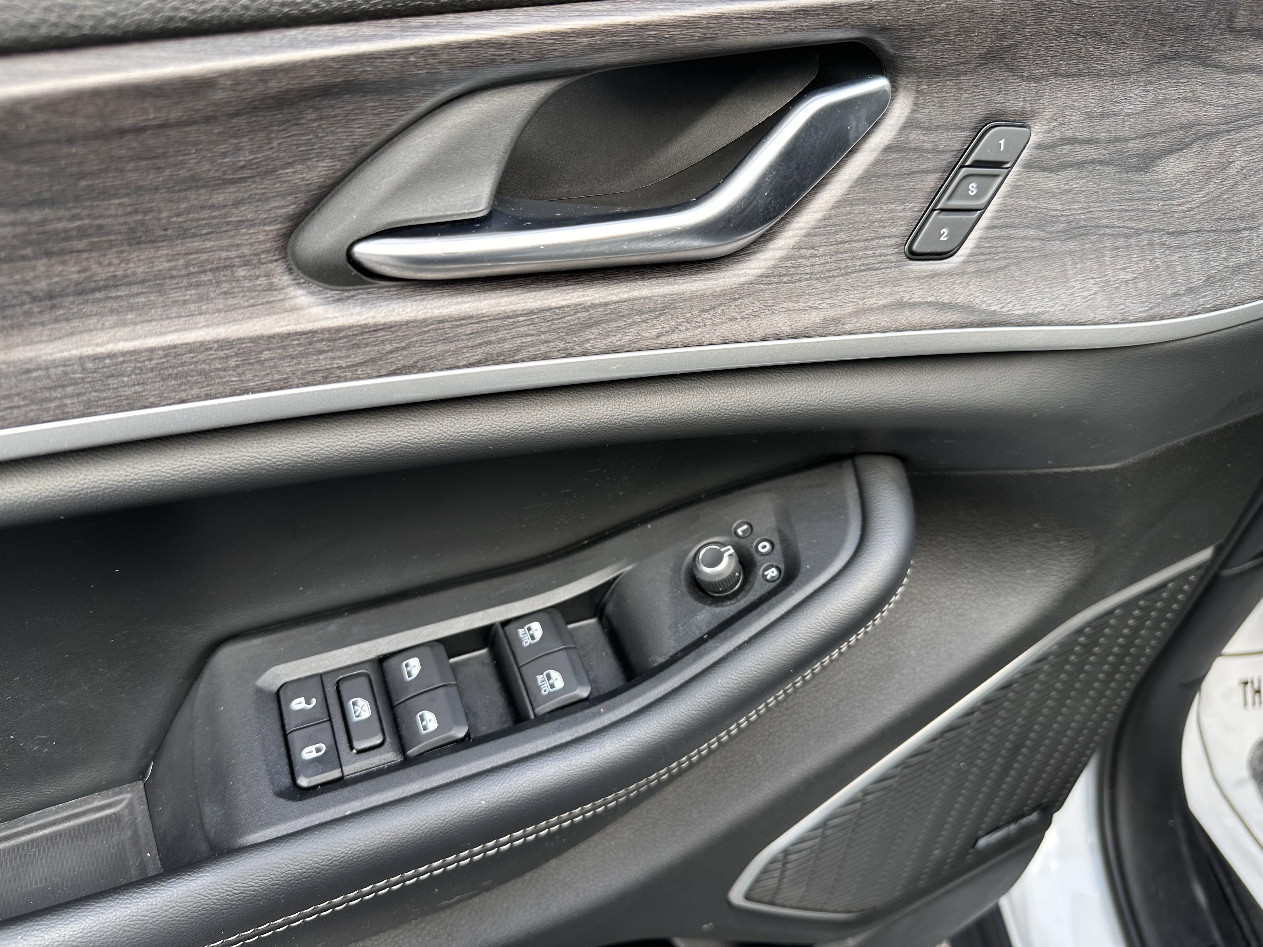 2022 Jeep Grand Cherokee Limited photo 6