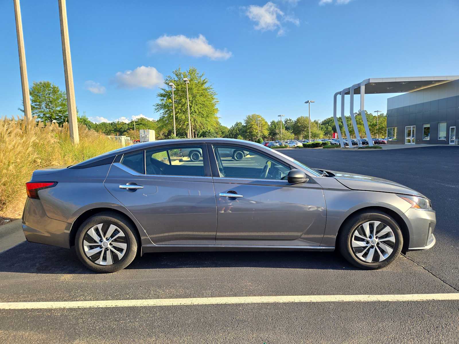 2024 Nissan Altima S photo 4