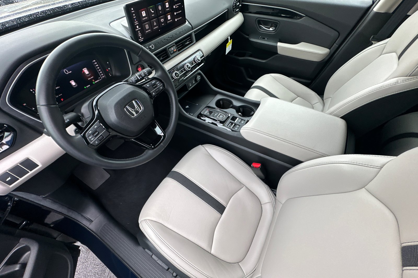 2026 Honda Passport photo 4