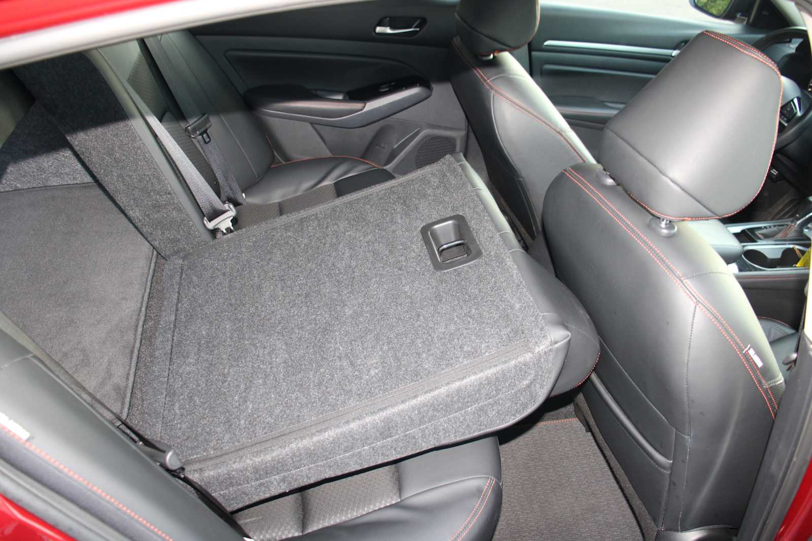 2024 Nissan Altima 2.5 SR photo 31
