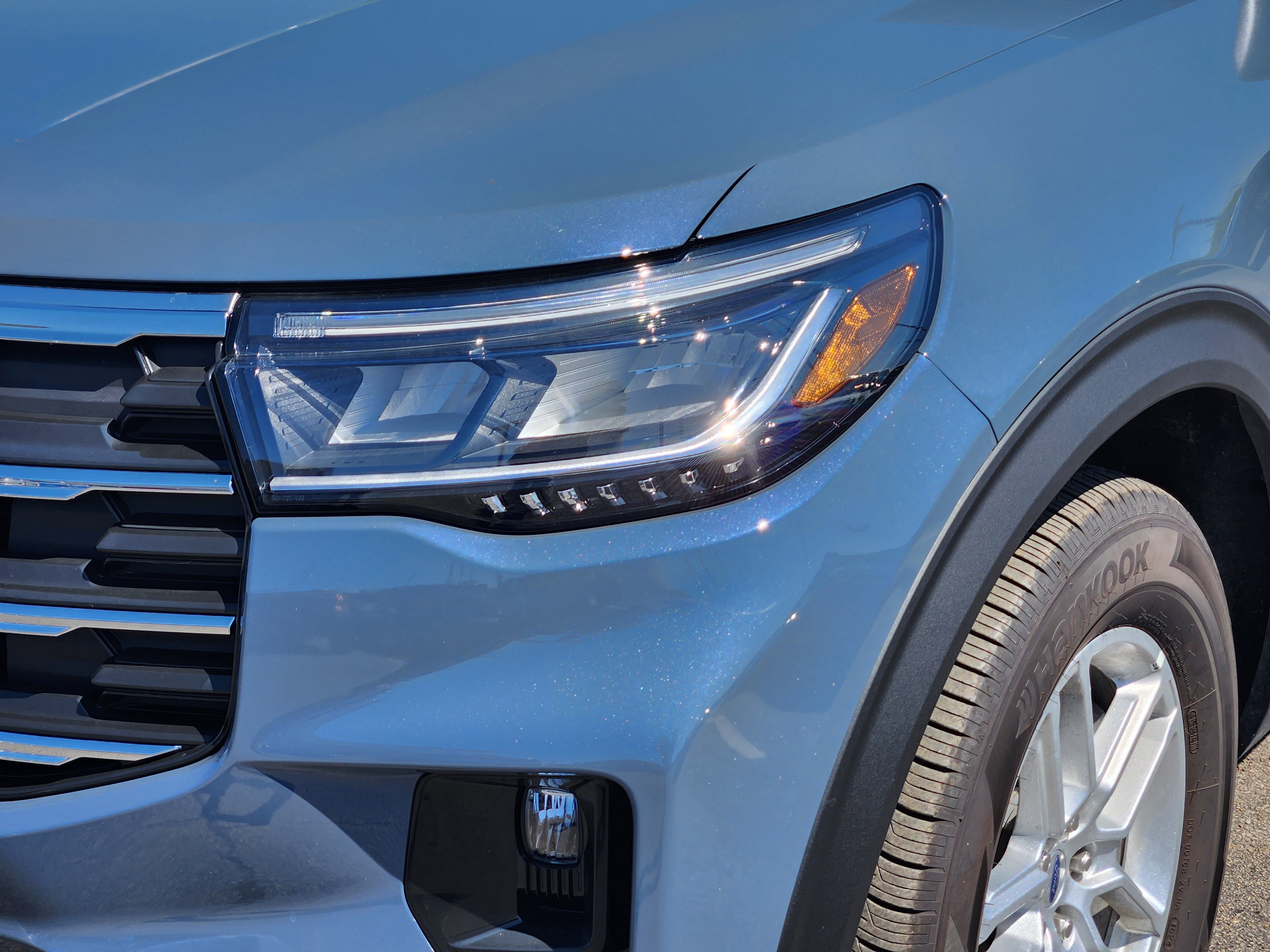 New 2025 Vapor Blue Ford Active image 5