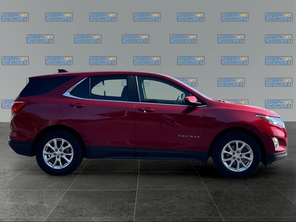 2021 Chevrolet Equinox LT photo 3