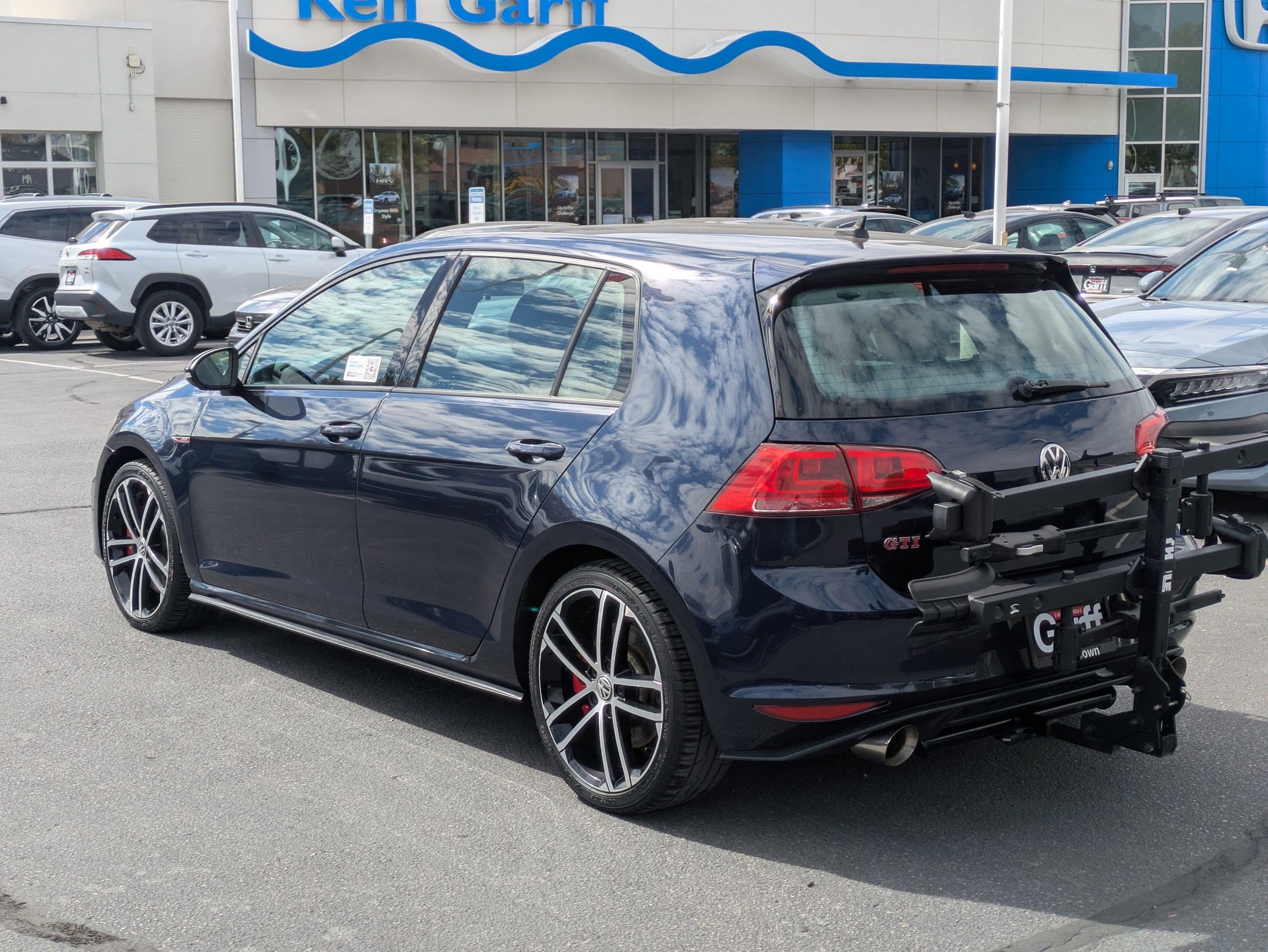 2017 Volkswagen Golf GTI Sport photo 4