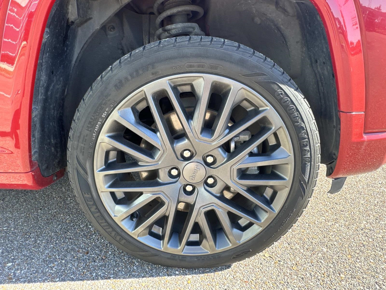 2023 Jeep Compass Red Edition photo 3