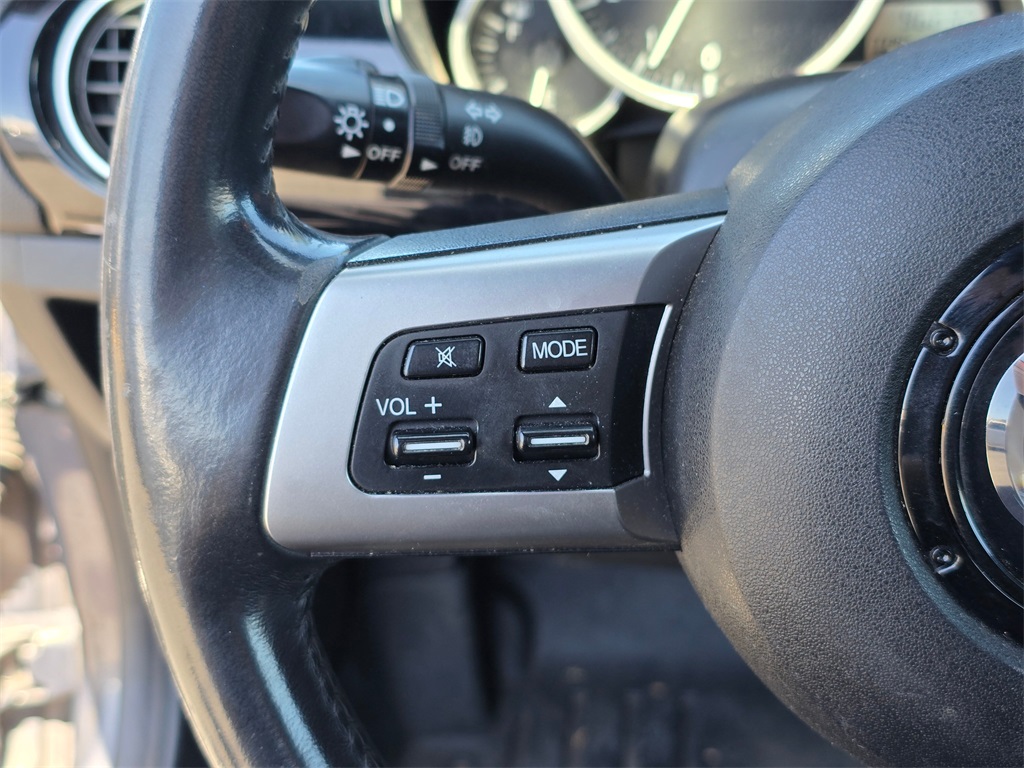 2006 Mazda MX-5 Miata Miata Base photo 6