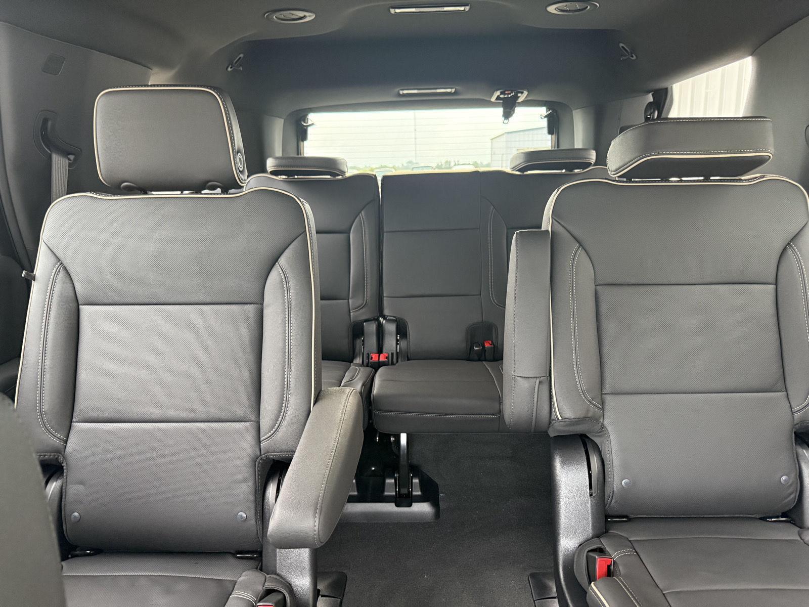 2025 Chevrolet Tahoe Premier photo 28