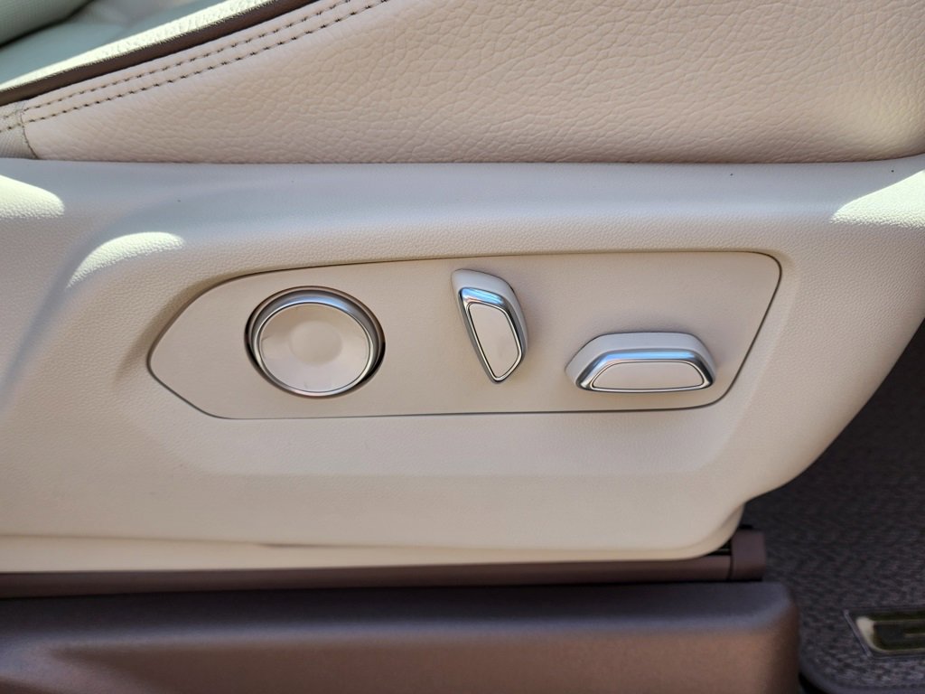 2026 Gmc Yukon XL Denali photo 41