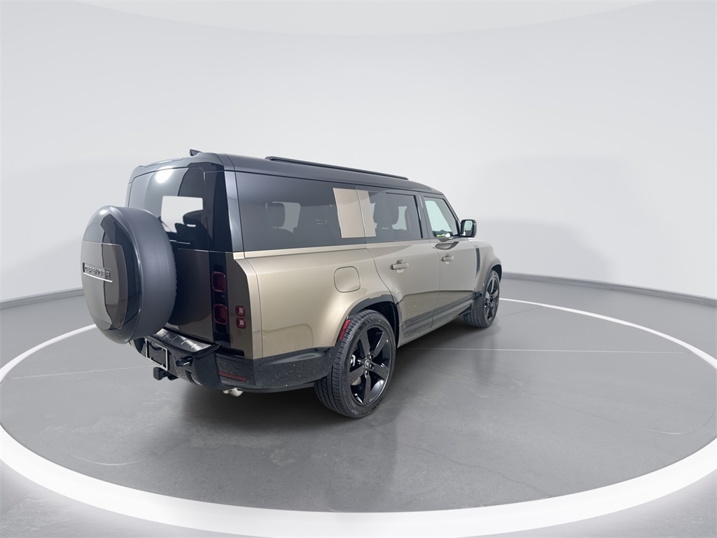 2025 Land Rover Defender 130 X-Dynamic SE photo 7