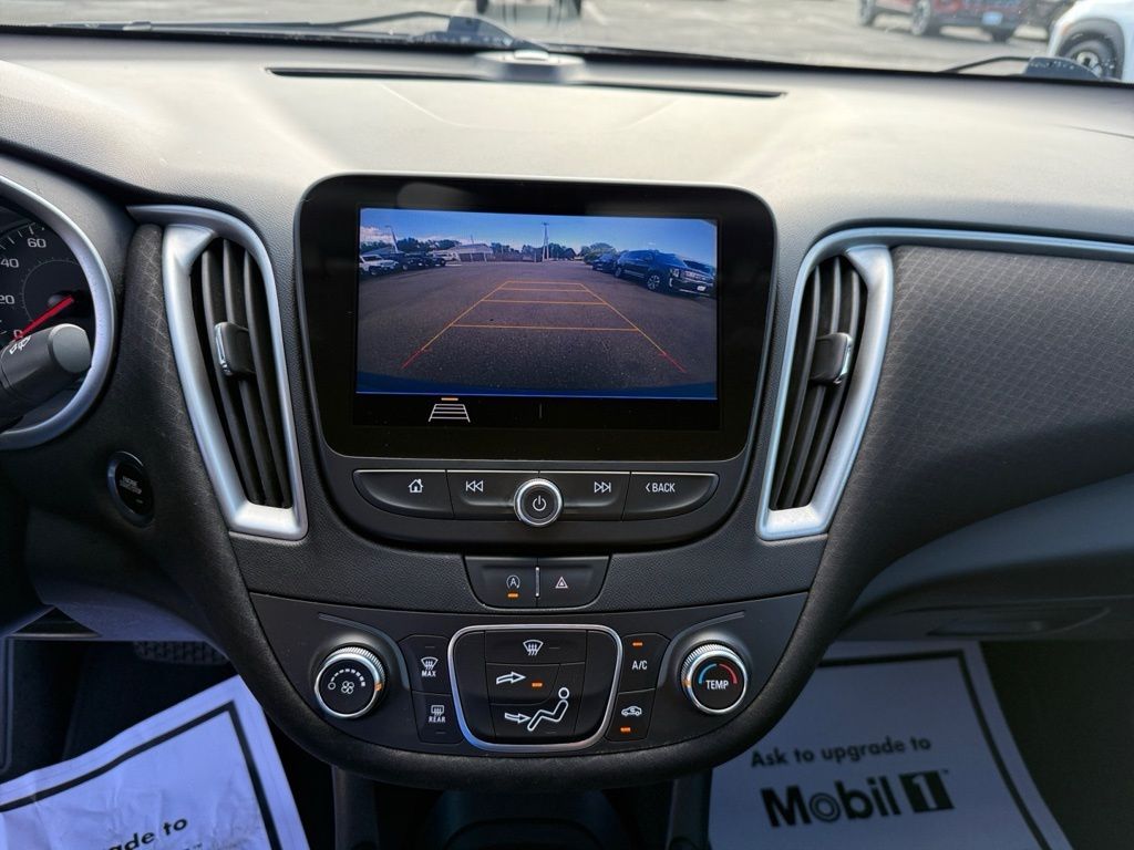 2020 Chevrolet Malibu LS photo 19