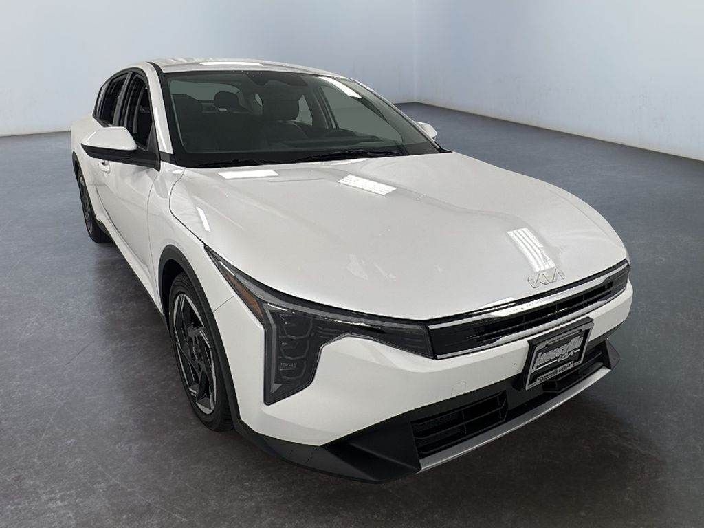 2025 Kia K4 EX's photo