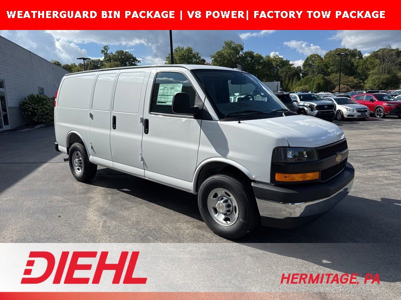 2025 Chevrolet Express Cargo Work Van's photo