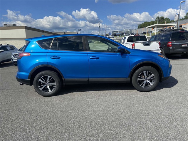 2018 Toyota RAV4 Adventure XLE photo 3