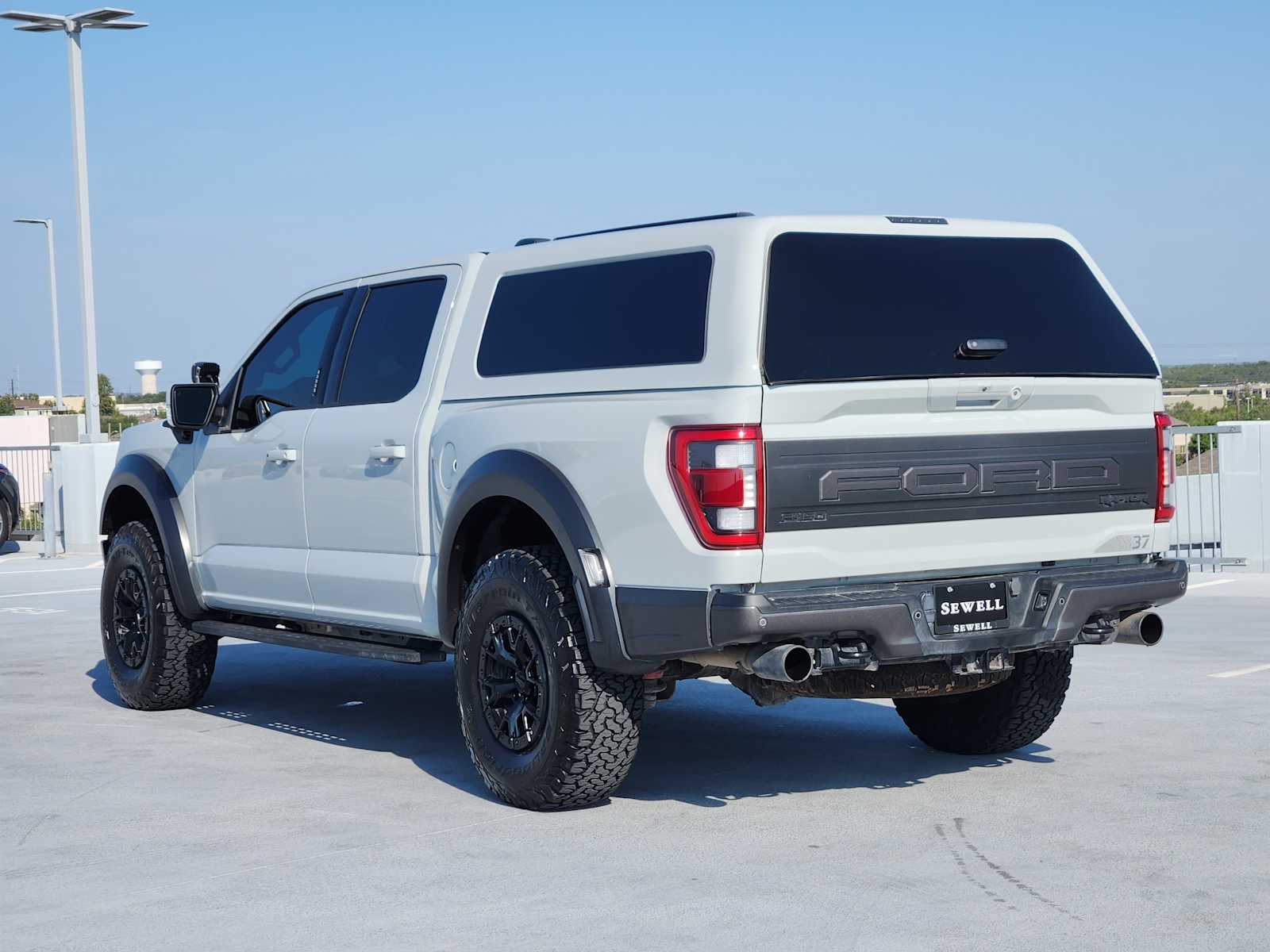 2023 Ford F-150 Raptor photo 7