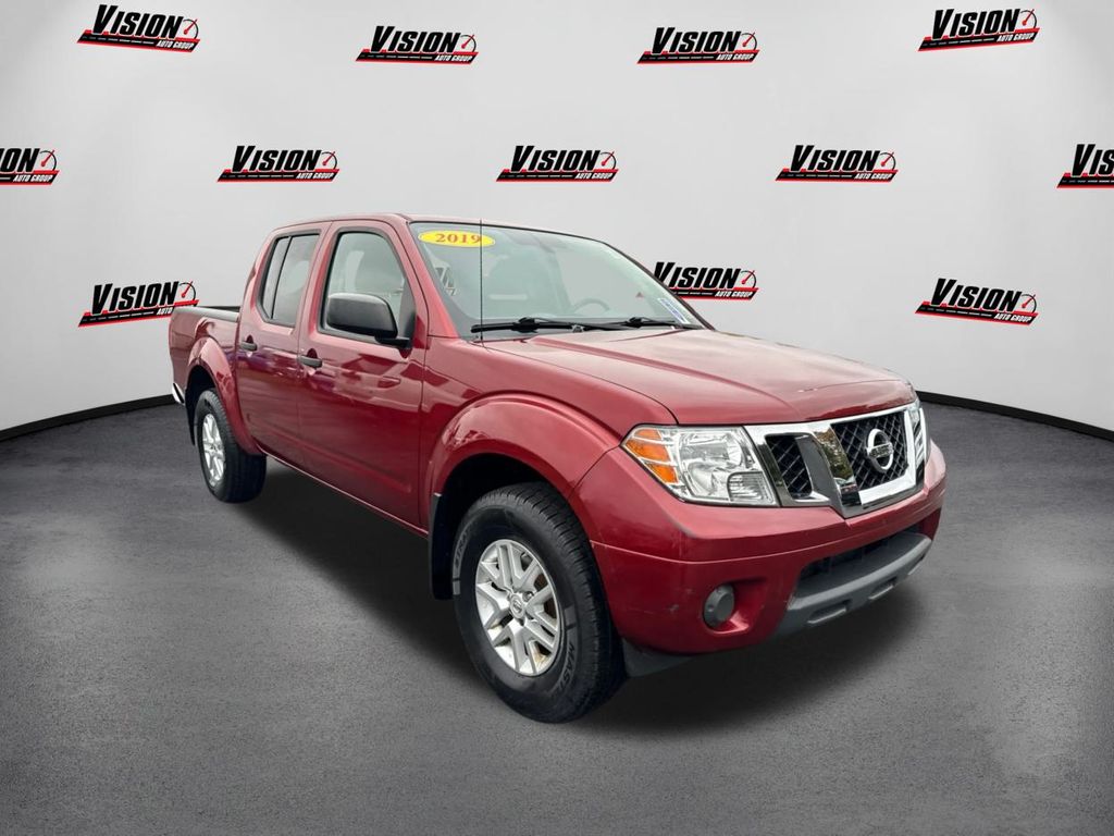 2019 Nissan Frontier SV photo 3