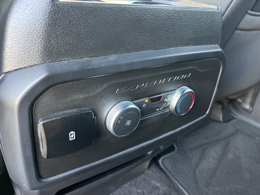 2021 Ford Expedition XL photo 17
