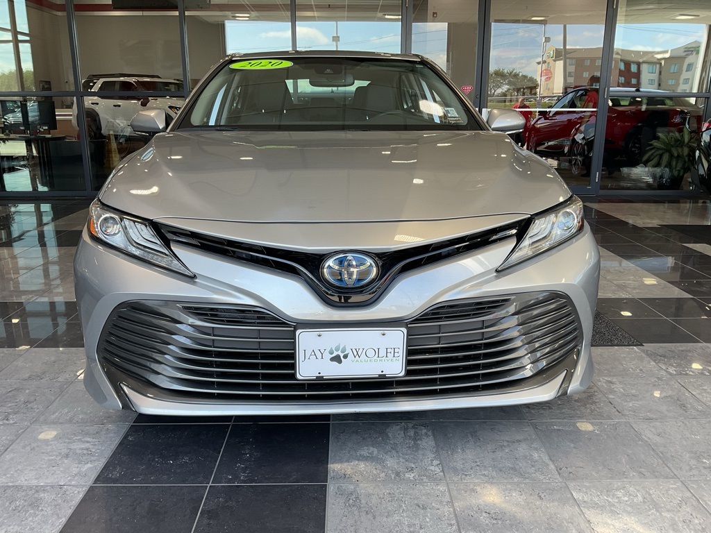 Used 2020 Toyota Camry XLE with VIN 4T1F31AK2LU529210 for sale in Kansas City