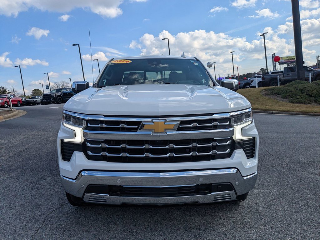 2024 Chevrolet Silverado 1500 LTZ photo 2