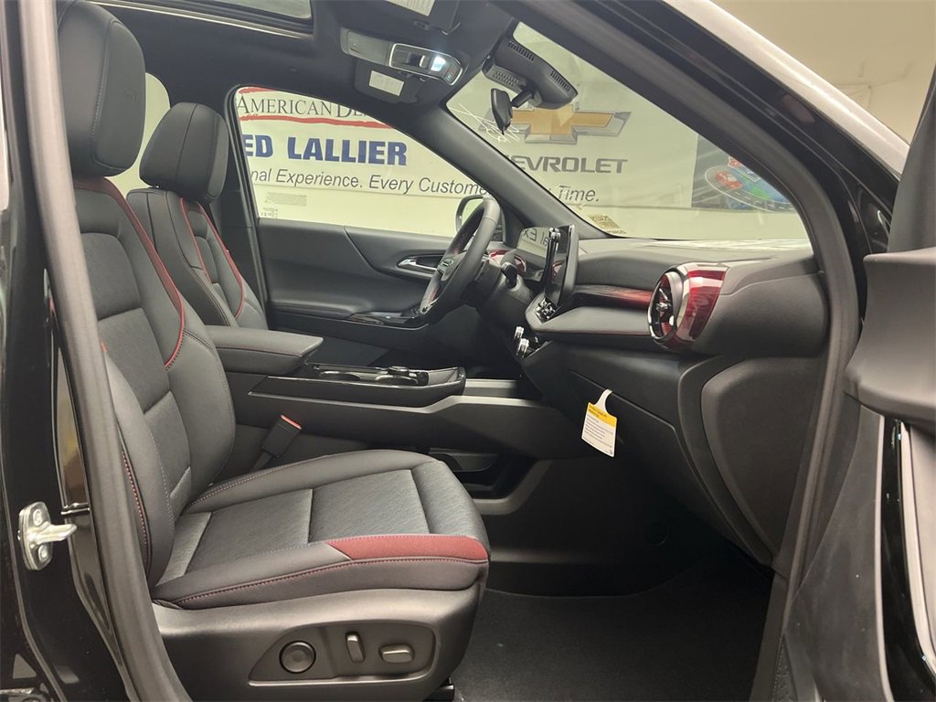 2025 Chevrolet Equinox RS photo 20
