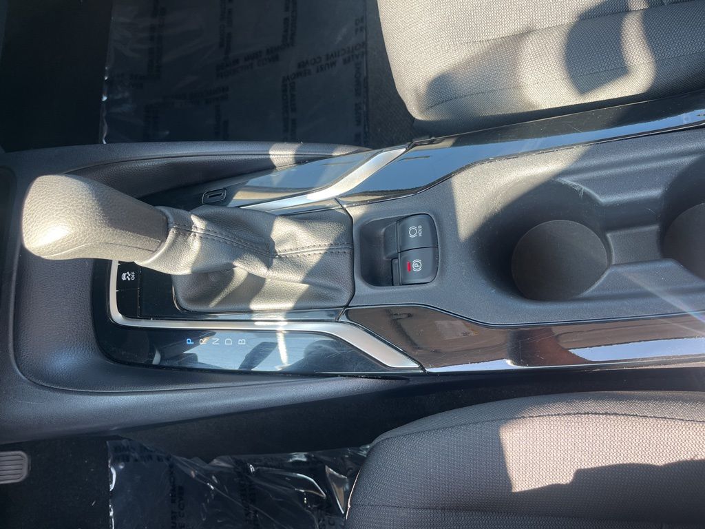 2022 Toyota Corolla LE photo 10