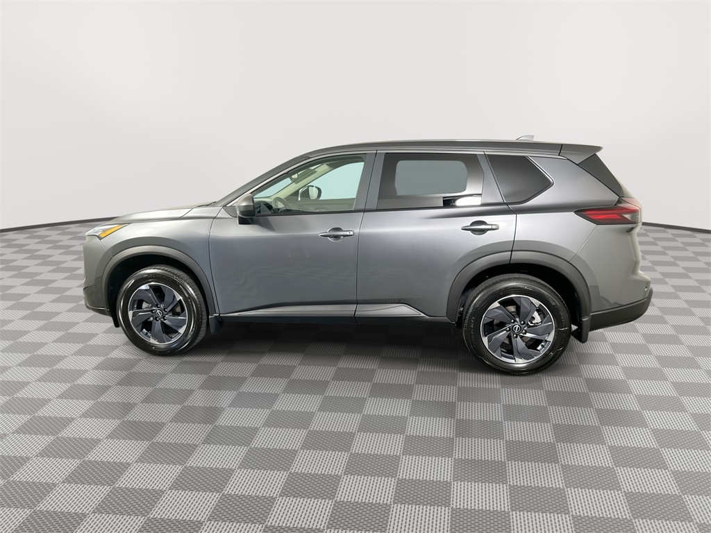 2026 Nissan Rogue SV photo 2