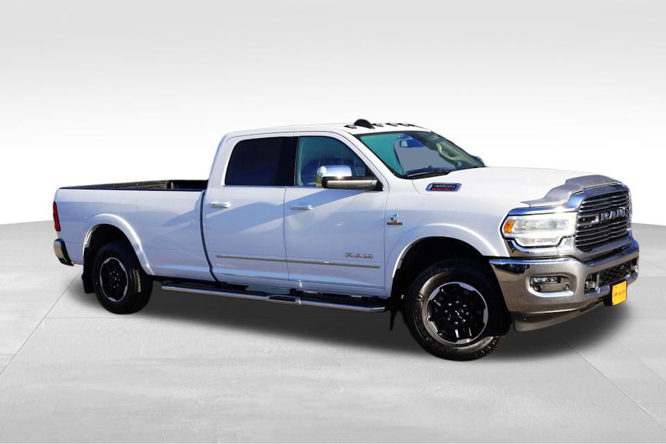 2022 Ram 3500 Laramie photo 3