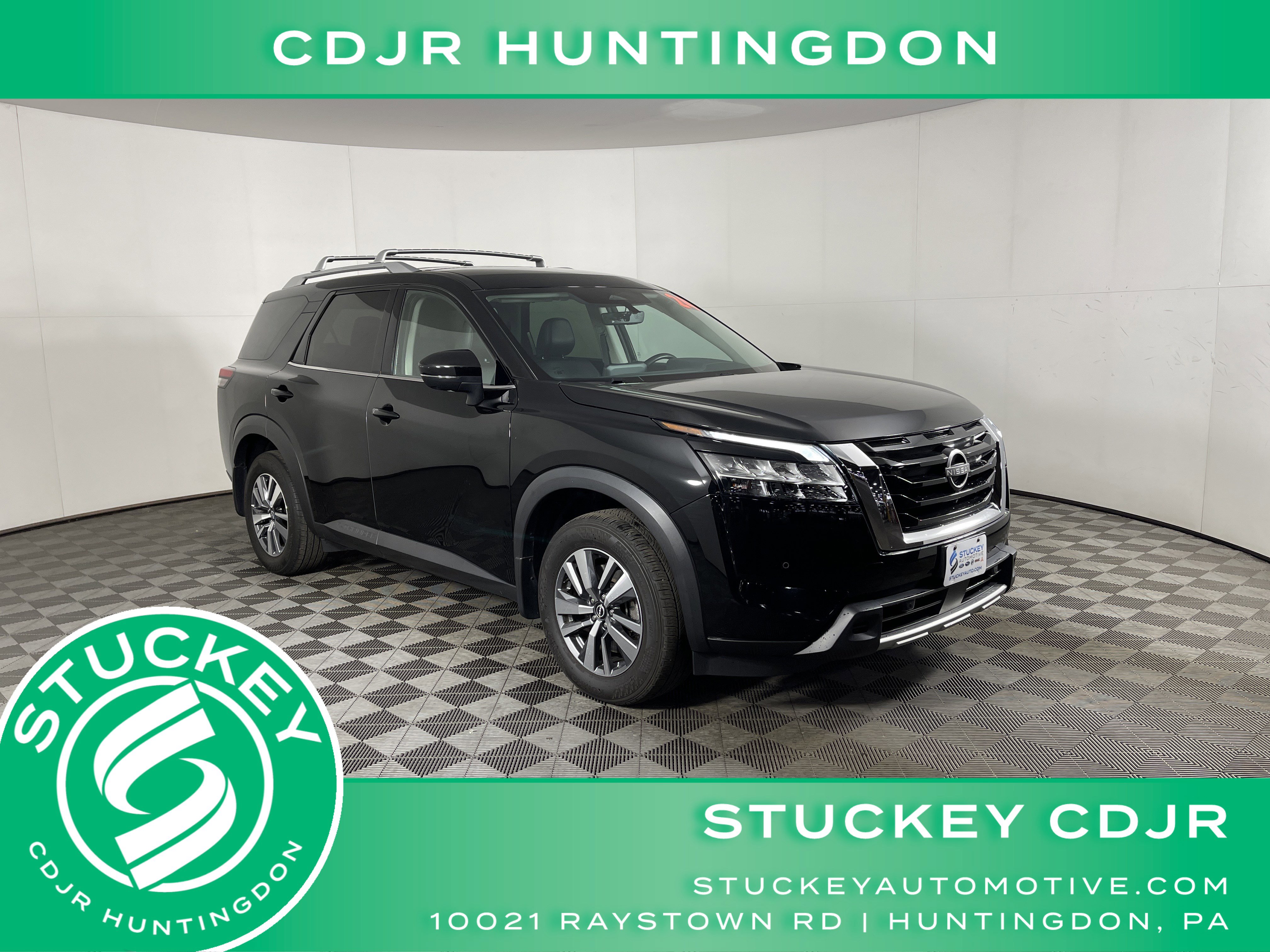 2024 Nissan Pathfinder SL's photo