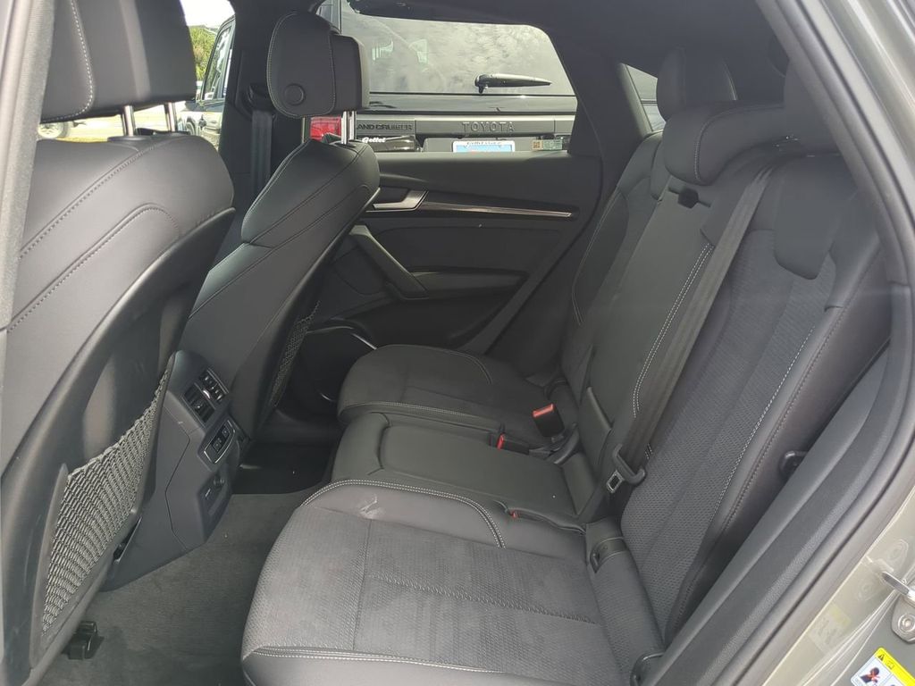 2024 Audi SQ5 Premium photo 13