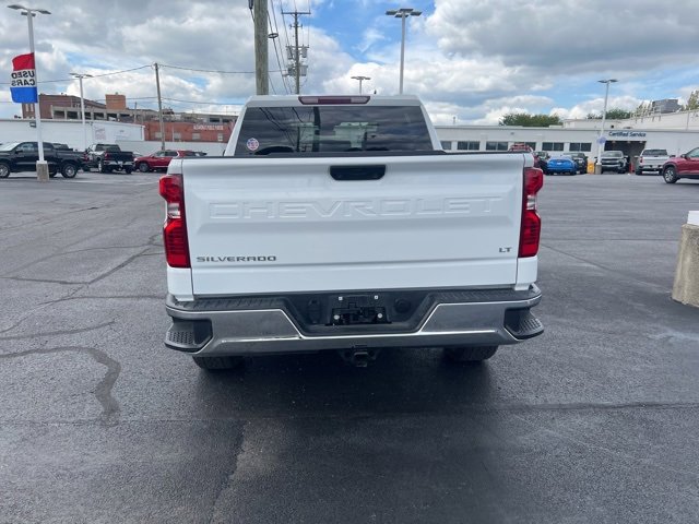 2024 Chevrolet Silverado 1500 LT photo 3