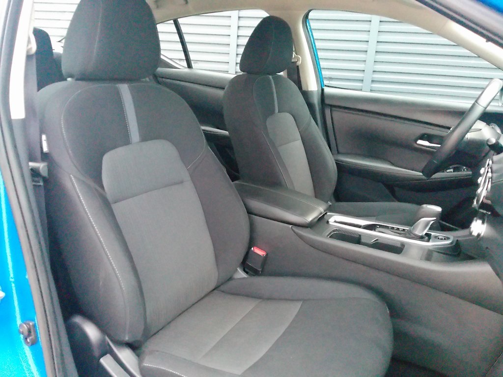2024 Nissan Sentra SV photo 12