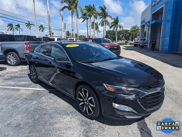 2022 Chevrolet Malibu RS photo 2