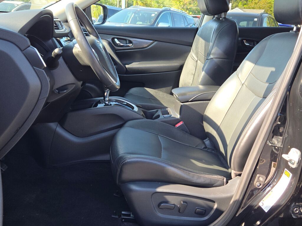 2014 Nissan Rogue SL photo 20