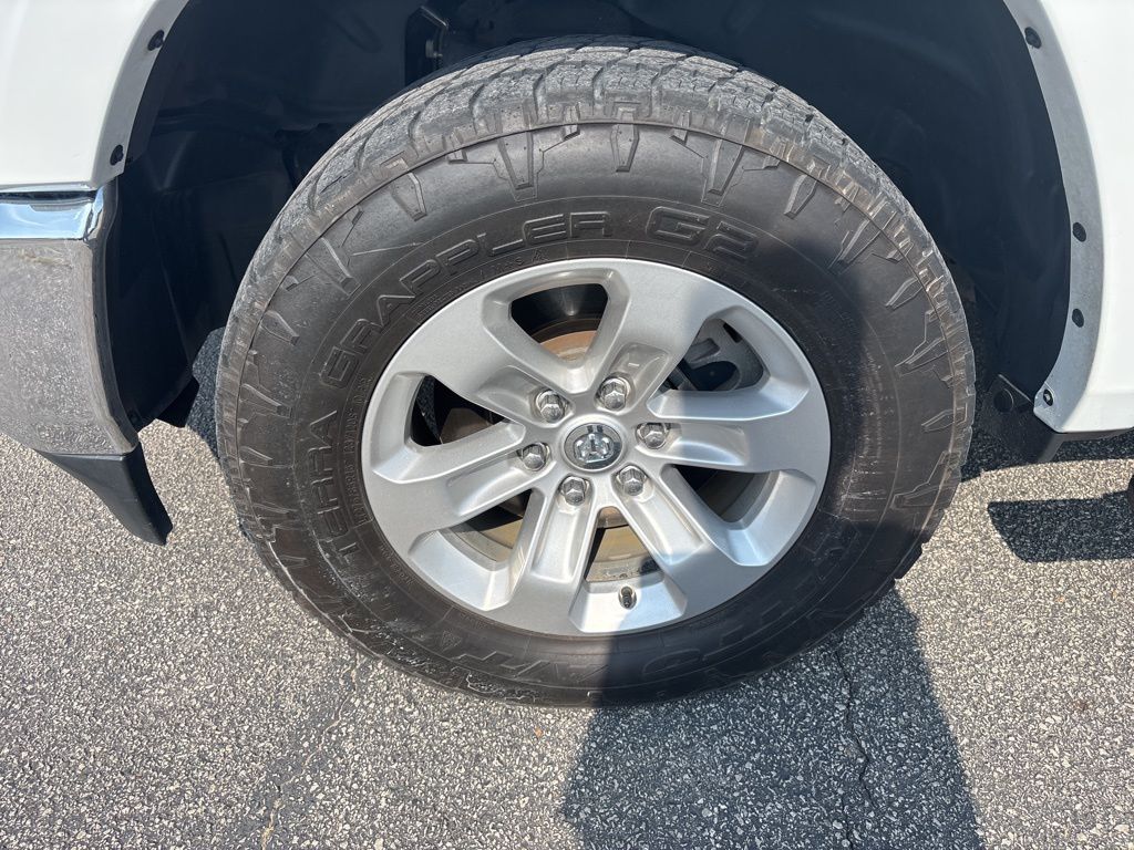 2020 Ram 1500 Laramie photo 13