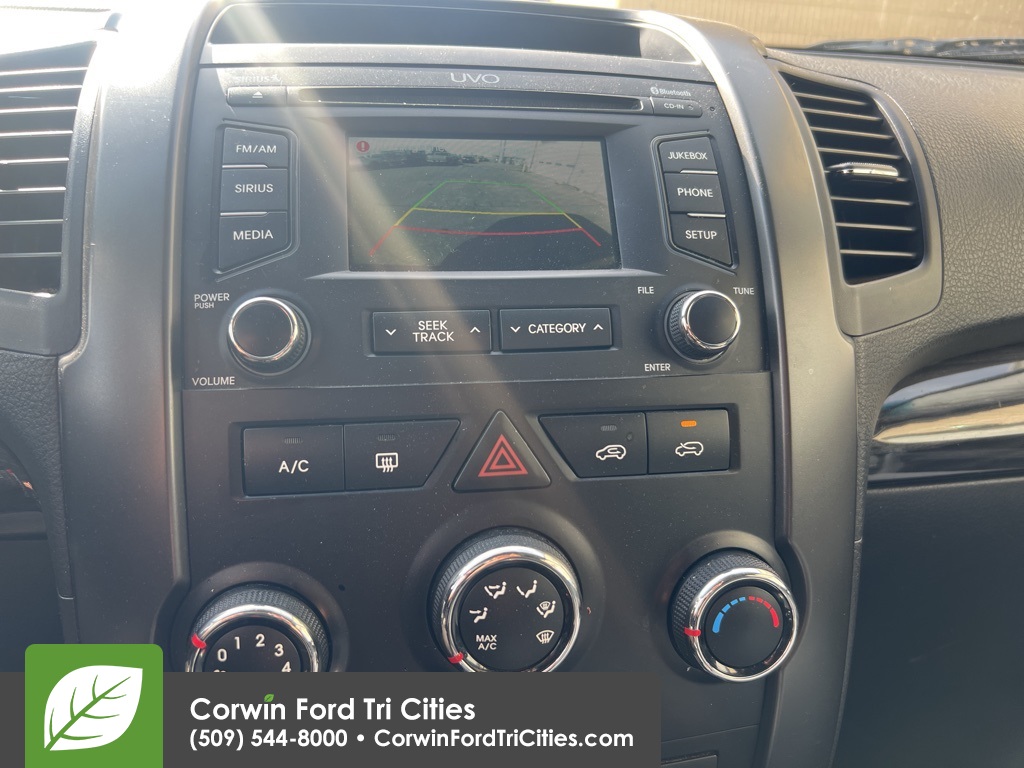 2013 Kia Sorento LX photo 10