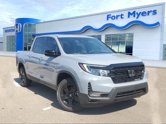 2025 Honda Ridgeline Black Edition's photo