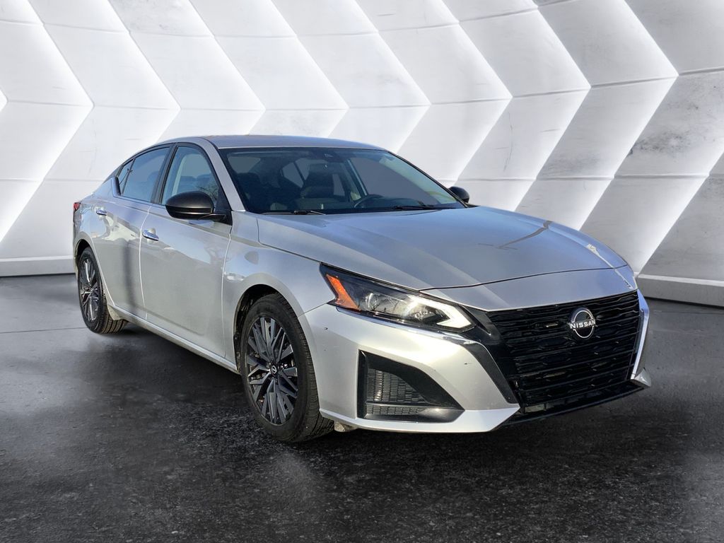 2024 Nissan Altima SV