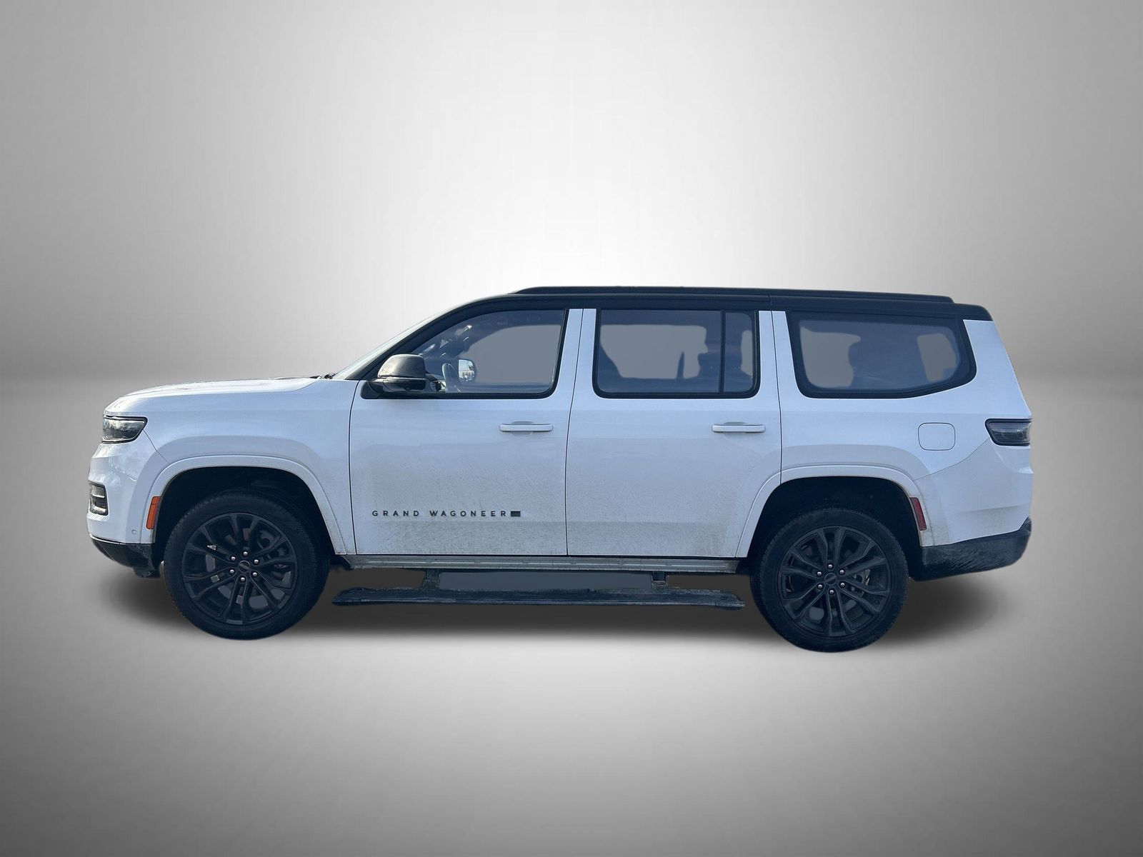 2024 Jeep Grand Wagoneer Series II's photo