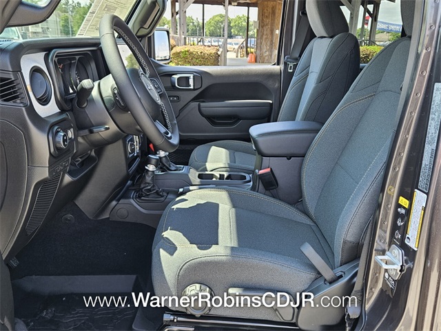 2025 Jeep Gladiator Sport S photo 5