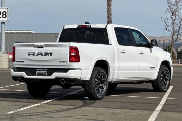 2025 Ram 1500 Laramie photo 3