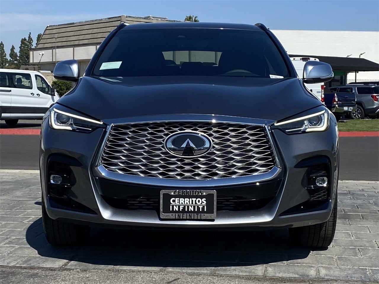 2025 Infiniti QX55 Luxe photo 2
