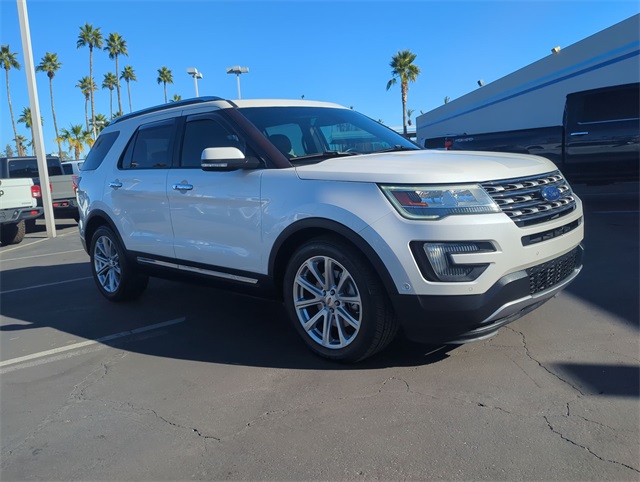 2016 Ford Explorer Limited's photo