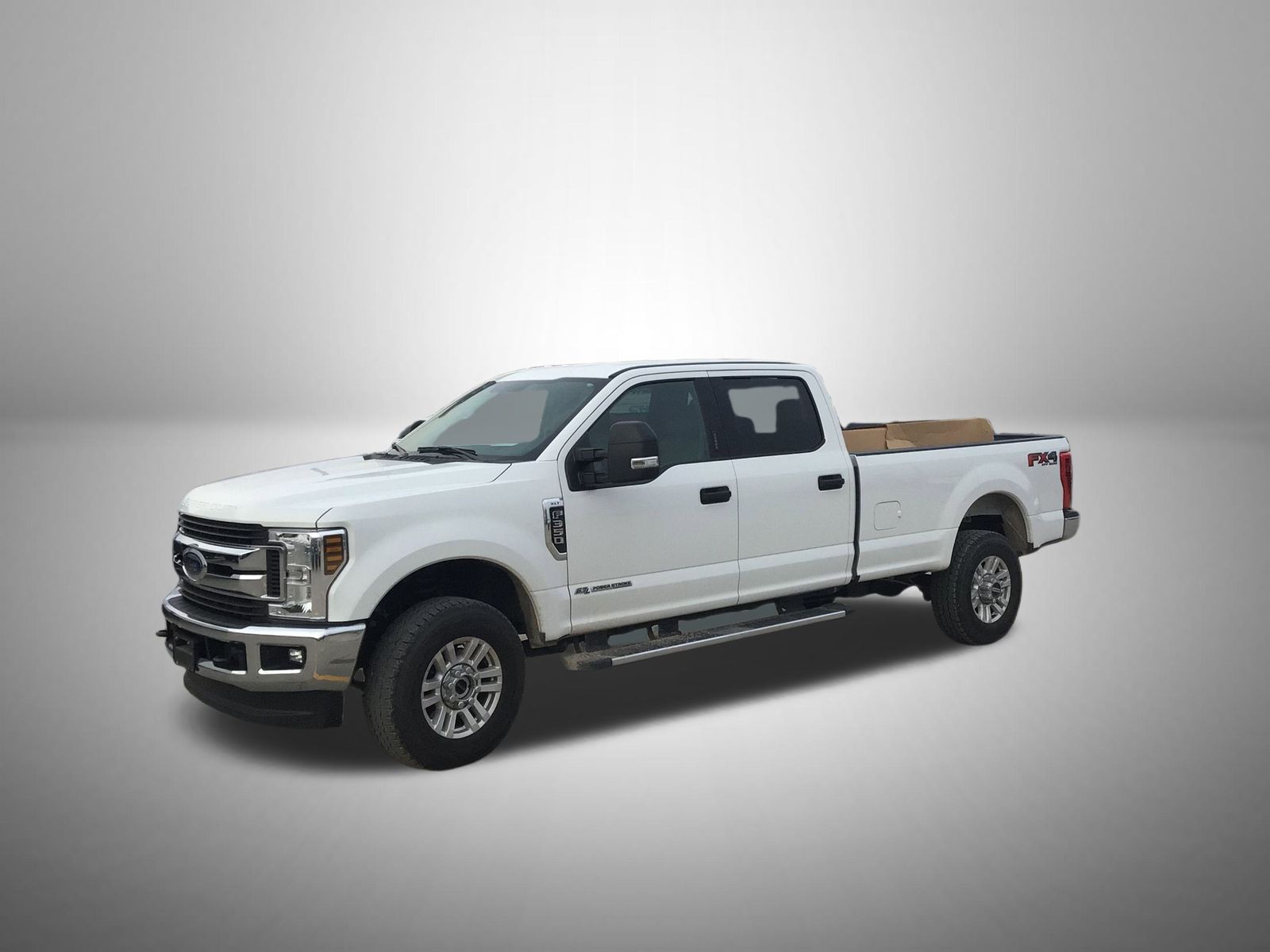2019 Ford F-350 Super Duty XLT's photo