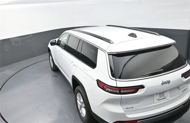 2025 Jeep Grand Cherokee Laredo X photo 12
