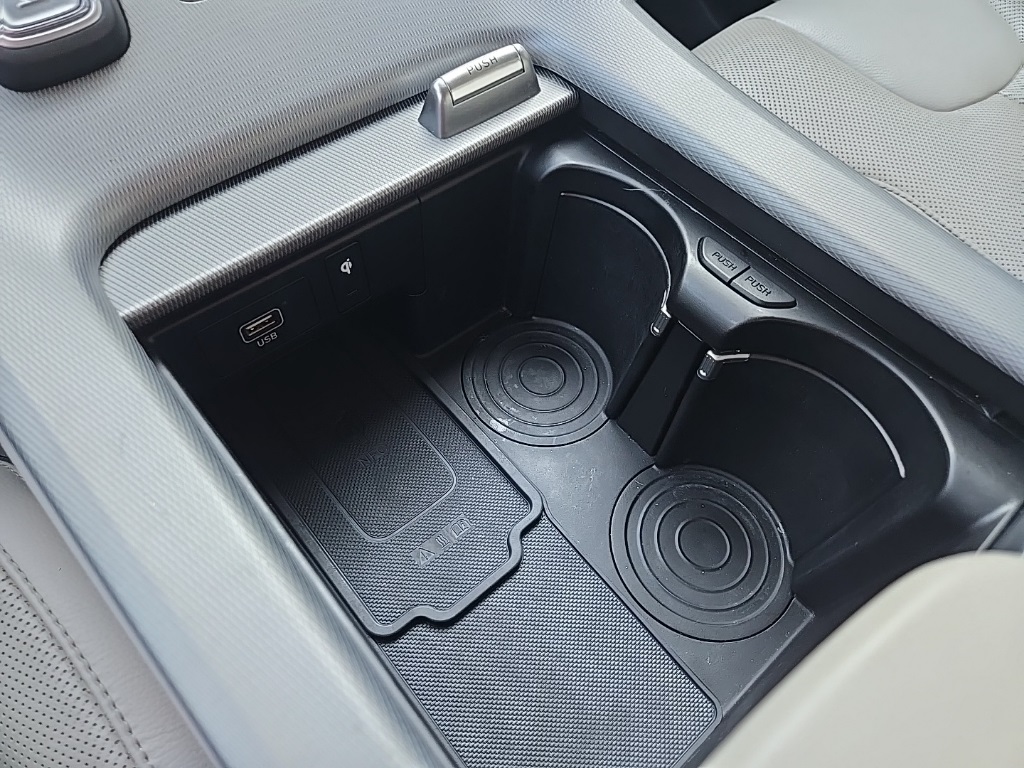 2023 Hyundai Palisade Limited photo 57