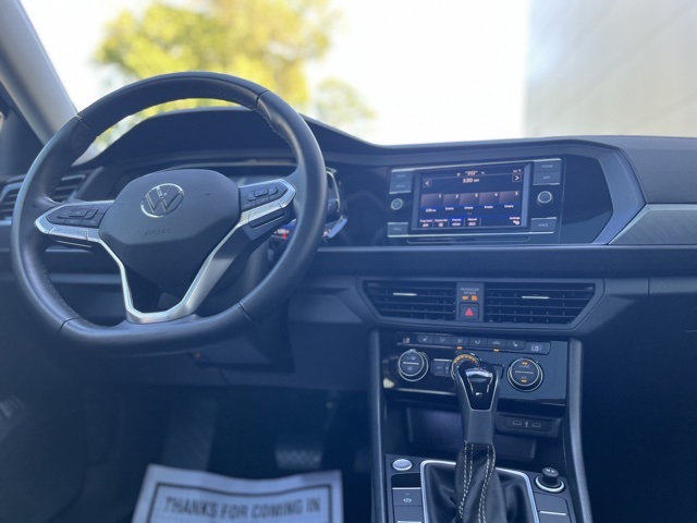 2023 Volkswagen Jetta 1.5T SE photo 5