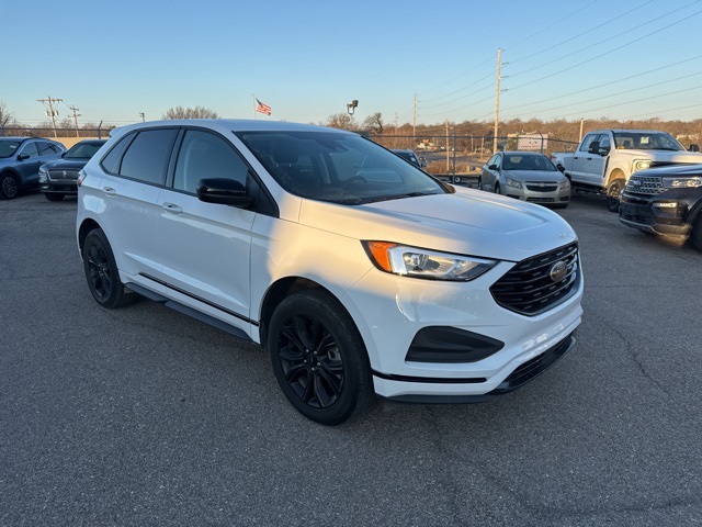 2022 Ford Edge SE's photo