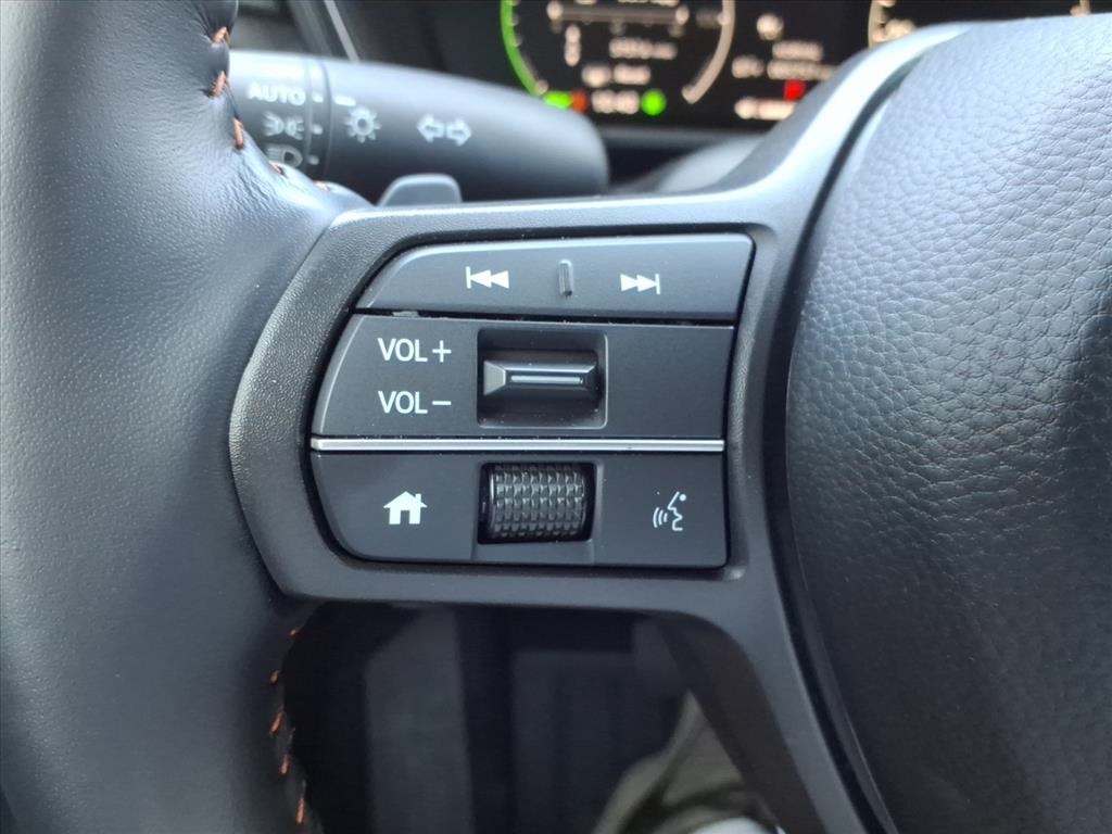 2025 Honda CR-V Hybrid Sport-L photo 12
