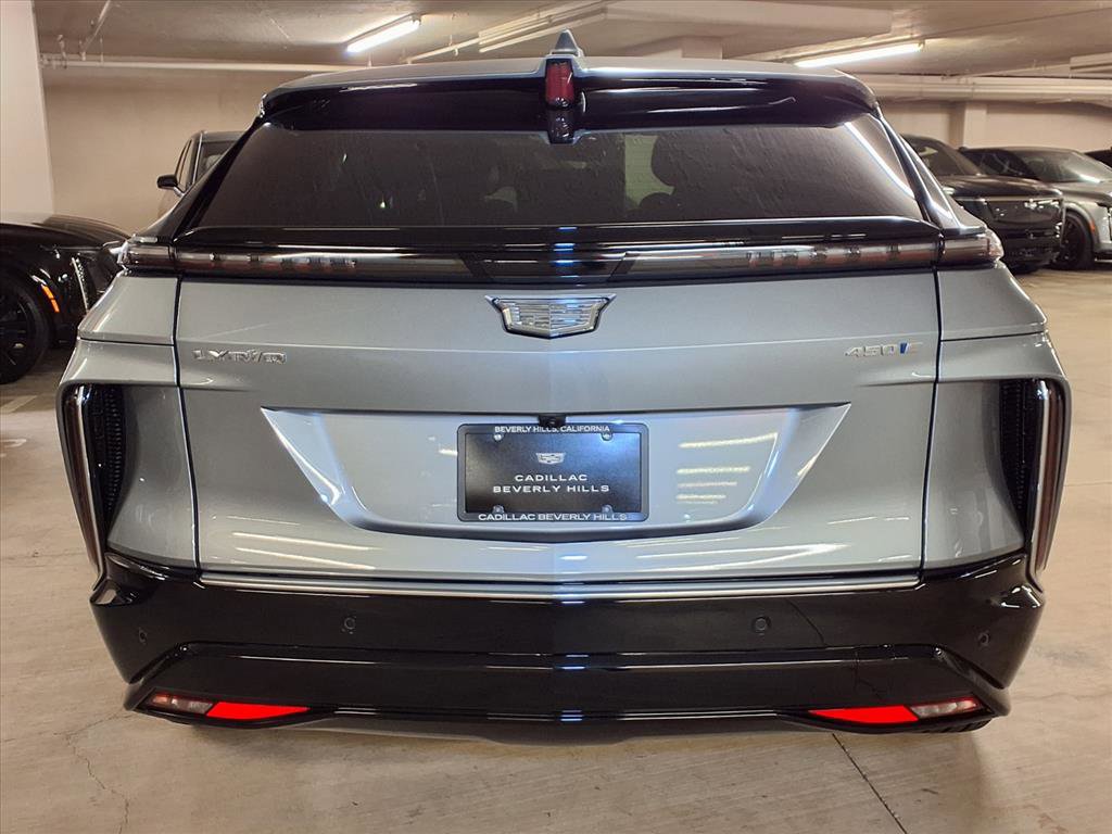 2025 Cadillac Lyriq Luxury photo 9