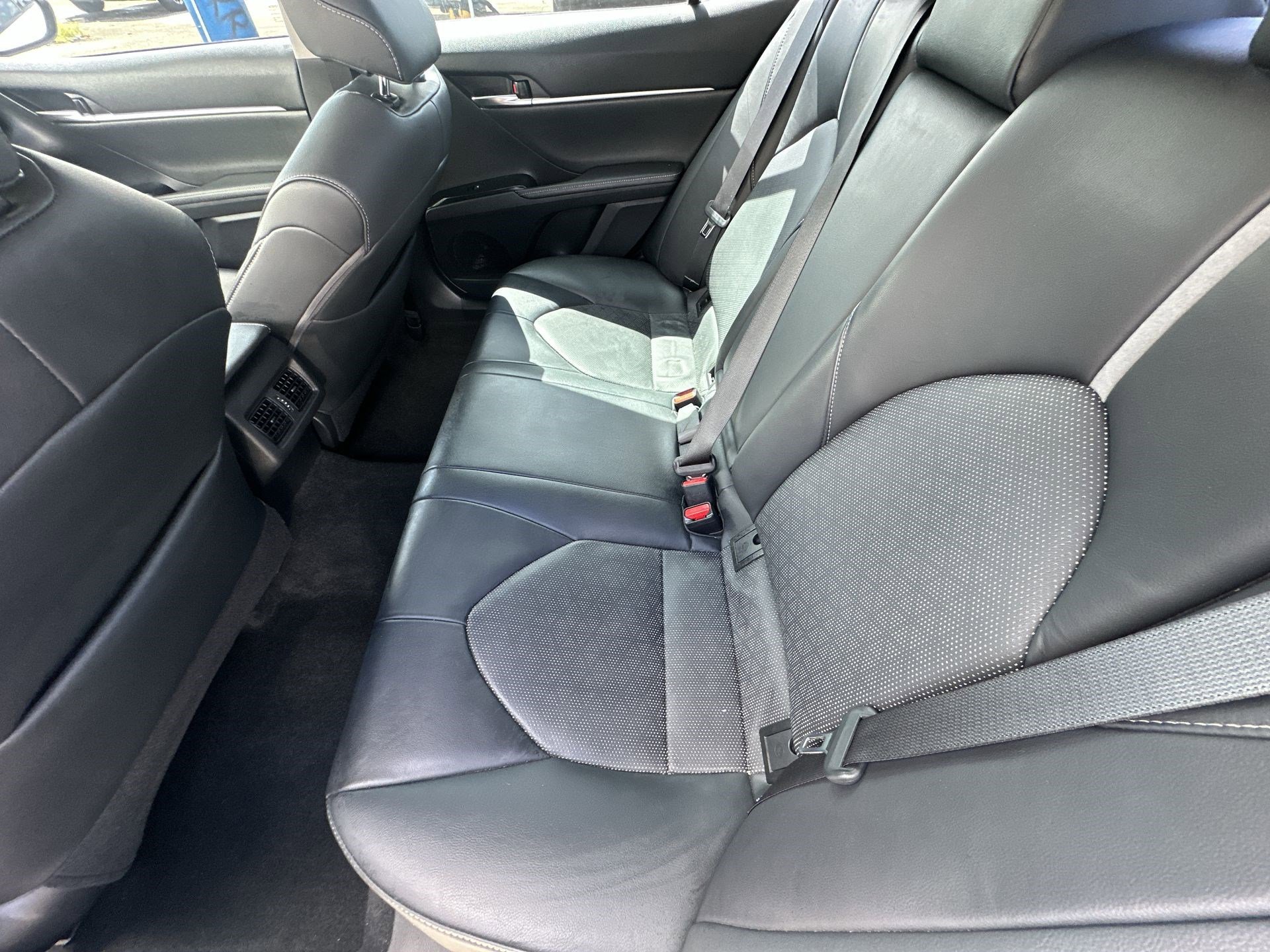 2019 Toyota Camry XSE photo 26