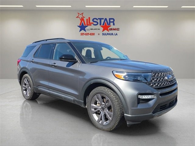 2022 Ford Explorer XLT's photo