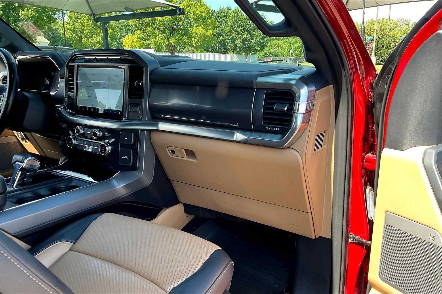 2021 Ford F-150 Lariat photo 17